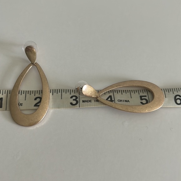 Free w/ Purchase 
Golden Tear Drop Stud Earrings - Picture 6 of 7